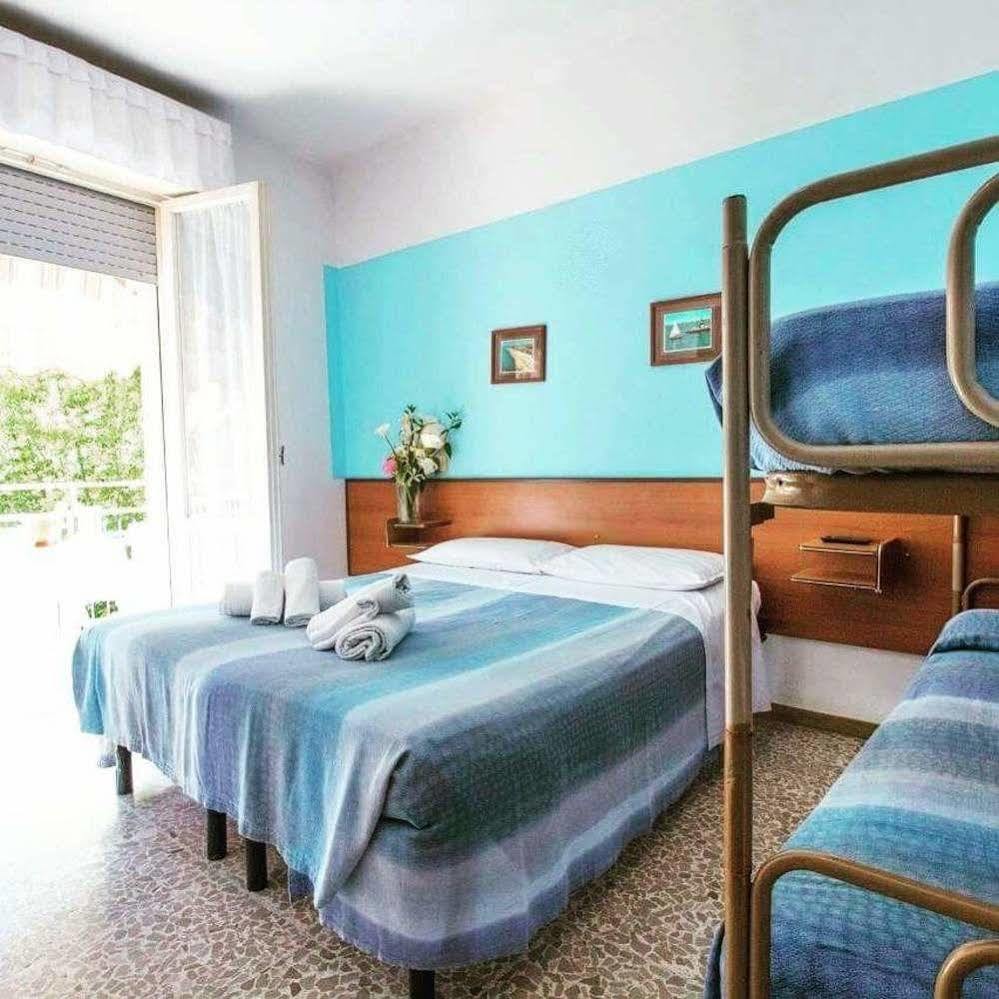 Hotel Arno มิซาโน อาดรีอาติโก ภายนอก รูปภาพ